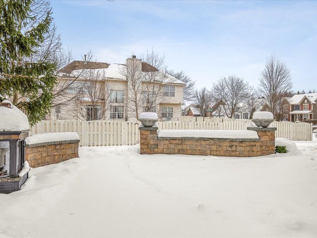 1849 Moorland Lane, Crystal Lake, IL 60014