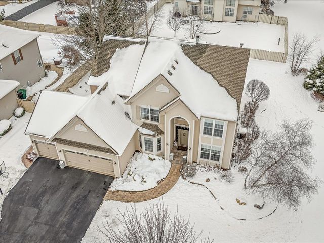 1849 Moorland Lane, Crystal Lake, IL 60014