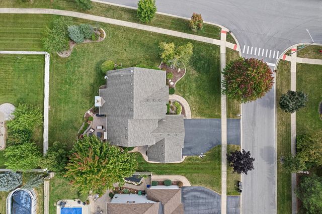 1849 Moorland Lane, Crystal Lake, IL 60014