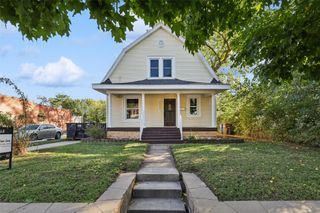 2537 E Walnut Street, Des Moines, IA 50317