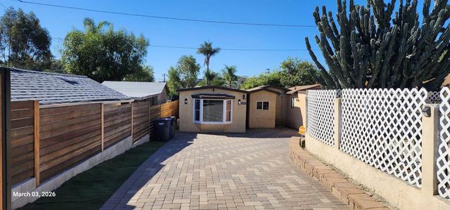 177 79 Palmyra Drive, Vista, CA 92084