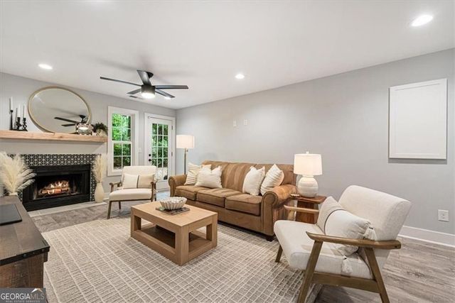 302 Teal Court 302, Roswell, GA 30076
