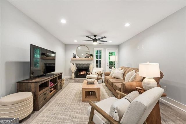 302 Teal Court 302, Roswell, GA 30076