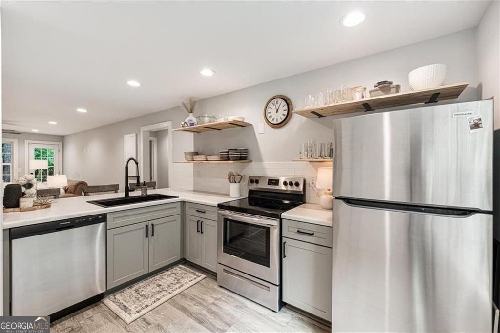 302 Teal Court 302, Roswell, GA 30076