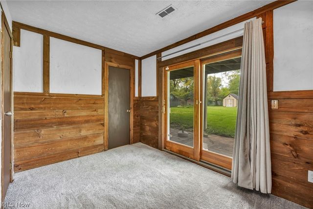 8600 Brentwood Drive, Olmsted Twp, OH 44138