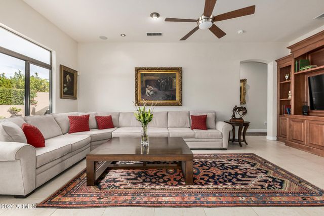 4214 E KIRKLAND Road, Phoenix, AZ 85050