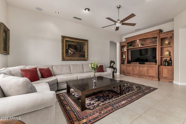 4214 E KIRKLAND Road, Phoenix, AZ 85050