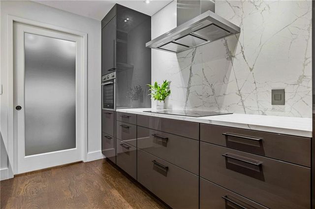 2660 Peachtree Road NW 4E, Atlanta, GA 30305