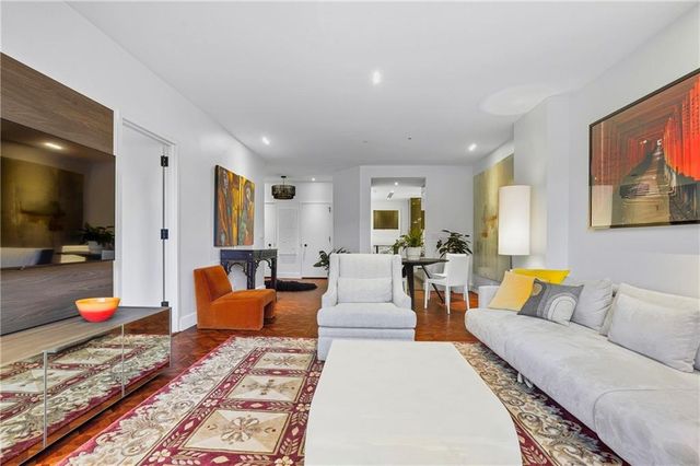 2660 Peachtree Road NW 4E, Atlanta, GA 30305
