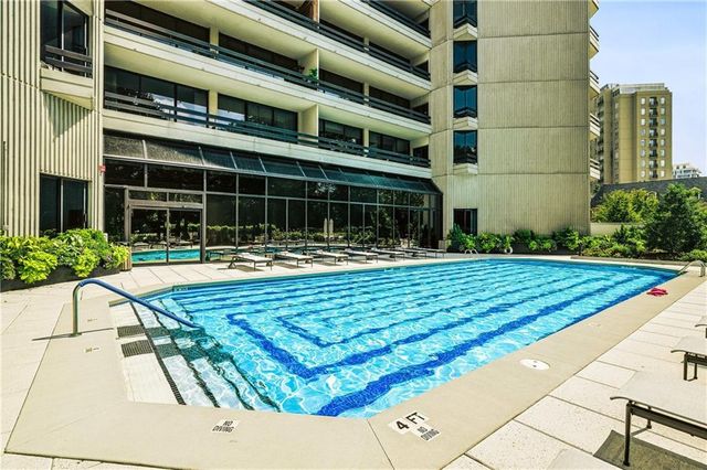 2660 Peachtree Road NW 4E, Atlanta, GA 30305