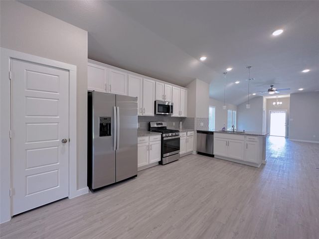 5835 Sunrise Bottom Lane, Fulshear, TX 77441