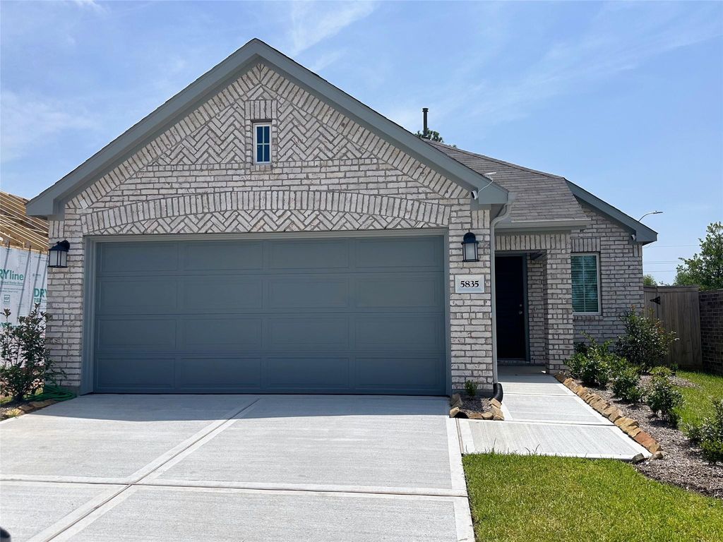 5835 Sunrise Bottom Lane, Fulshear, TX 77441