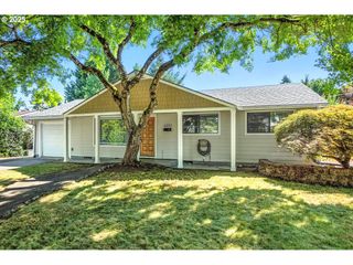 6820 Sw QUEEN Ln, Beaverton, OR 97008