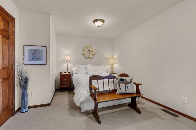 725 Starlight Drive, Sartell, MN 56377