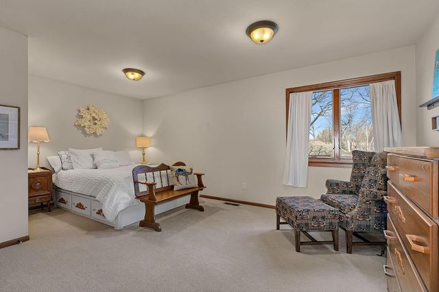 725 Starlight Drive, Sartell, MN 56377