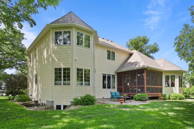 725 Starlight Drive, Sartell, MN 56377