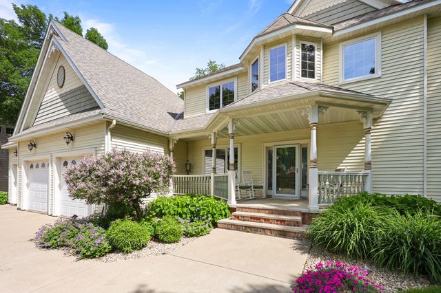 725 Starlight Drive, Sartell, MN 56377