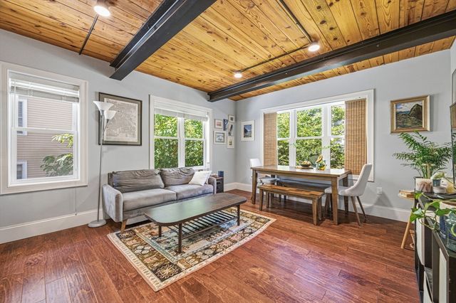 192 Raymond St 4, Cambridge, MA 02140