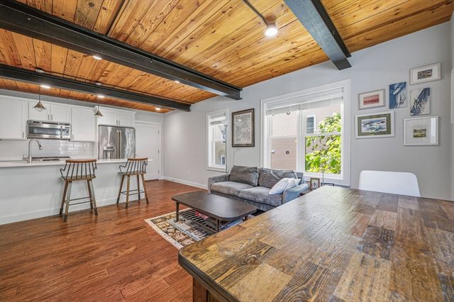 192 Raymond St 4, Cambridge, MA 02140