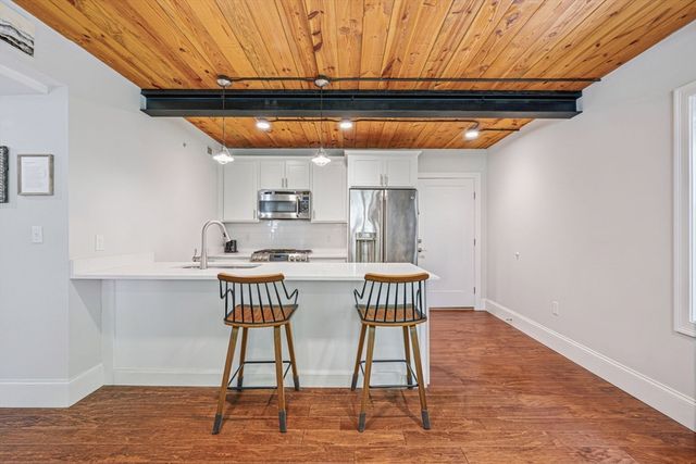 192 Raymond St 4, Cambridge, MA 02140