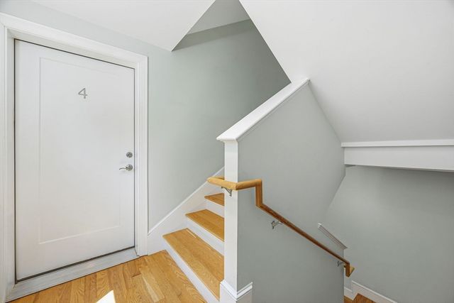 192 Raymond St 4, Cambridge, MA 02140