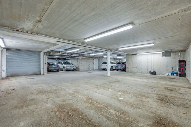 192 Raymond St 4, Cambridge, MA 02140