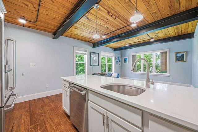 192 Raymond St 4, Cambridge, MA 02140