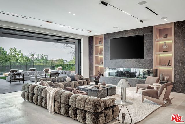 4705 Sophia Avenue, Encino, CA 91436