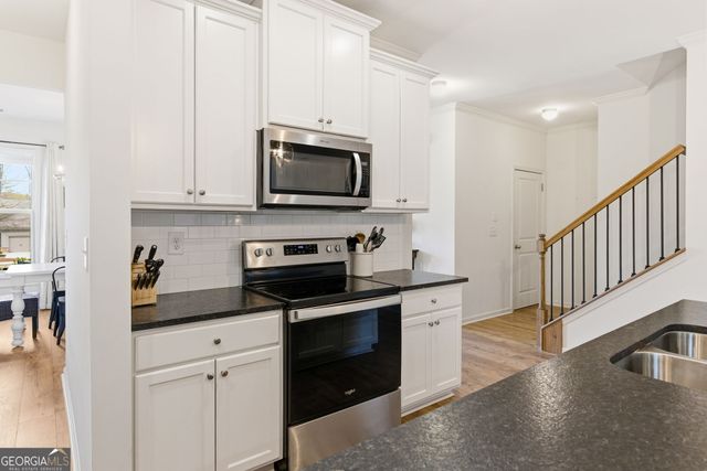 5445 Trillium Way, Flowery Branch, GA 30542