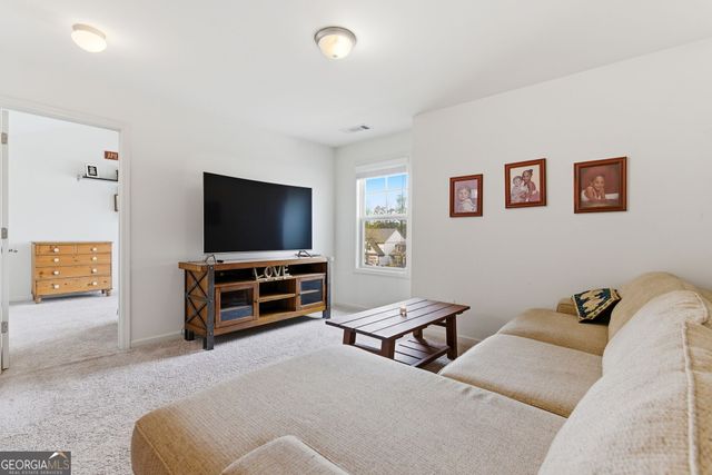 5445 Trillium Way, Flowery Branch, GA 30542