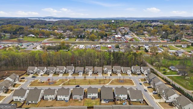 5445 Trillium Way, Flowery Branch, GA 30542