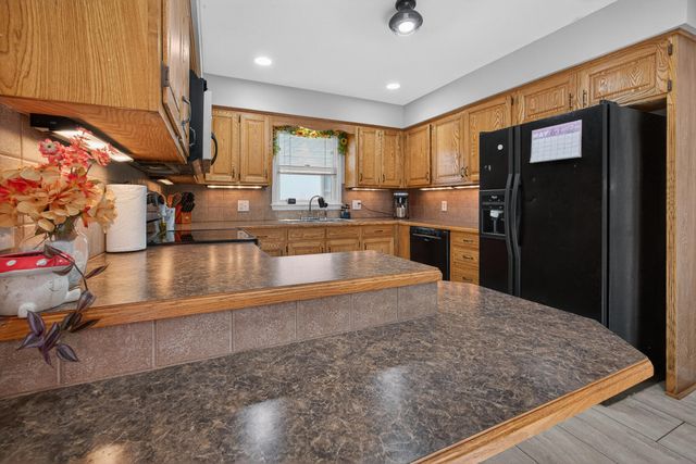 1347 S Arcadia Avenue, Springfield, MO 65804