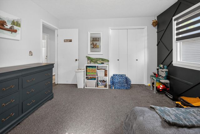 1347 S Arcadia Avenue, Springfield, MO 65804