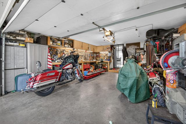 1347 S Arcadia Avenue, Springfield, MO 65804