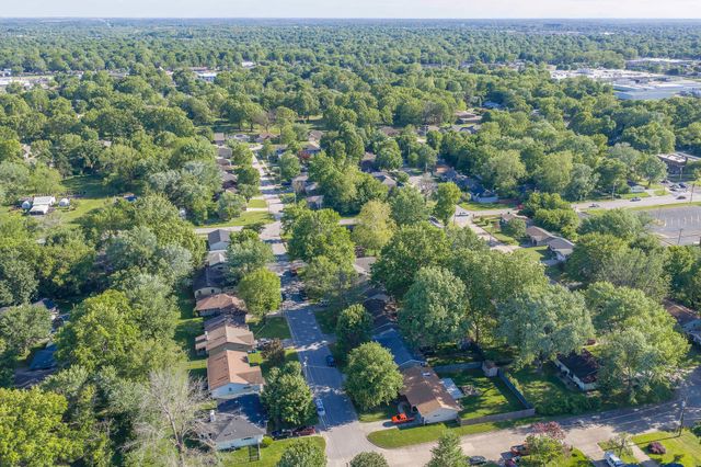 1347 S Arcadia Avenue, Springfield, MO 65804