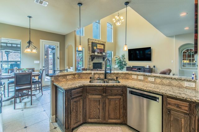 9705 Bowman Drive, Fort Worth, TX 76244