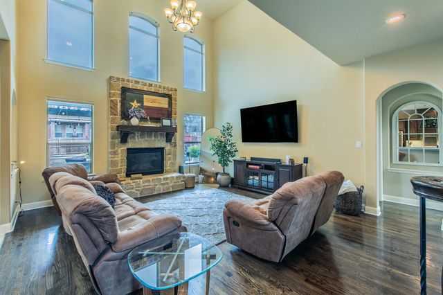 9705 Bowman Drive, Fort Worth, TX 76244