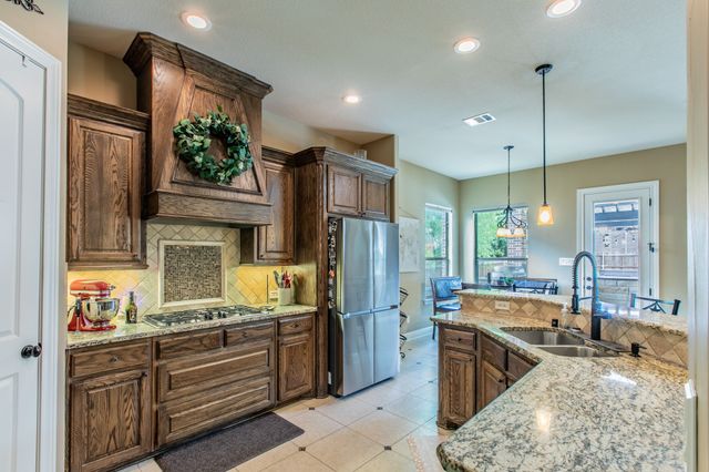 9705 Bowman Drive, Fort Worth, TX 76244