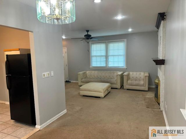 20 Tower Road, Edison, NJ 08820