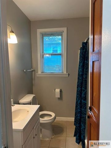 20 Tower Road, Edison, NJ 08820