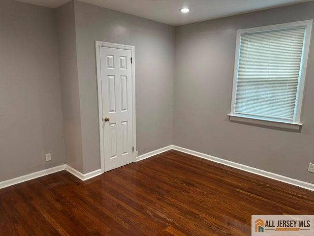 20 Tower Road, Edison, NJ 08820