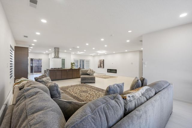 9108 Meriwether Avenue NE, Albuquerque, NM 87109