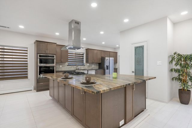 9108 Meriwether Avenue NE, Albuquerque, NM 87109