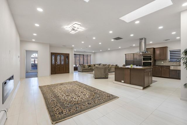 9108 Meriwether Avenue NE, Albuquerque, NM 87109