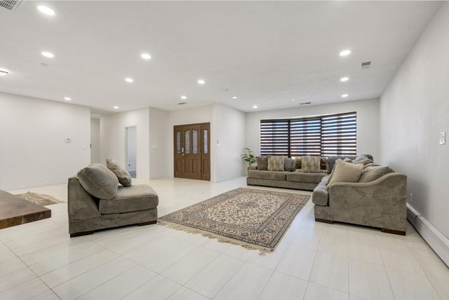 9108 Meriwether Avenue NE, Albuquerque, NM 87109