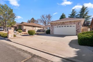 9108 Meriwether Avenue NE, Albuquerque, NM 87109