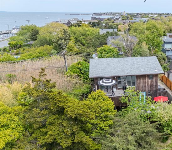 26 Duneway Avenue, Seaview, NY 11770