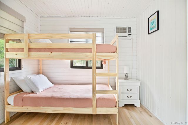 26 Duneway Avenue, Seaview, NY 11770