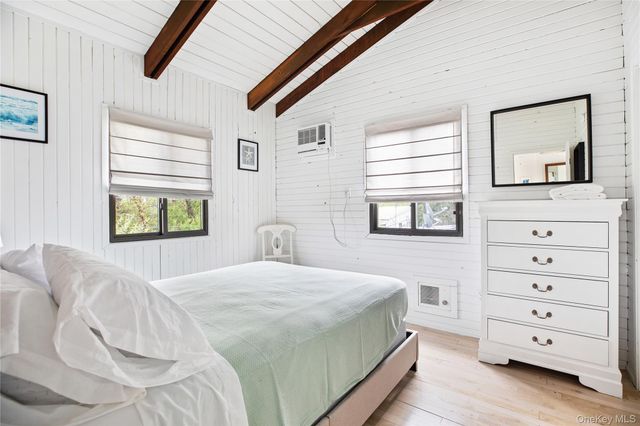 26 Duneway Avenue, Seaview, NY 11770