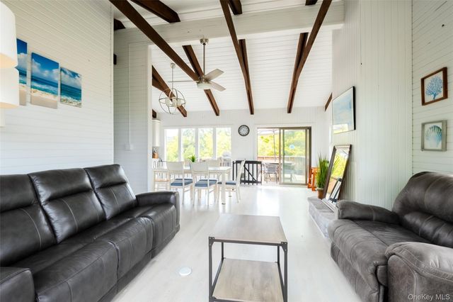 26 Duneway Avenue, Seaview, NY 11770